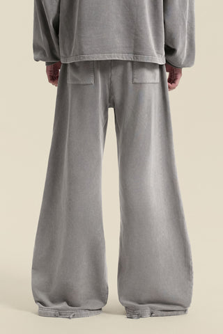 Borderless Basic Sweatpants